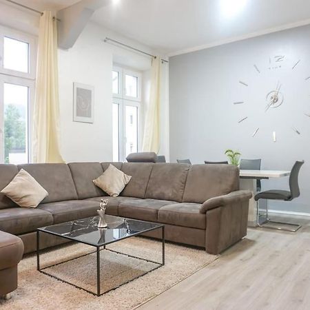 Apartment In Wuppertal - Charmante 3-Zimmer-Oase Mit Kamin Und Badewanne Экстерьер фото