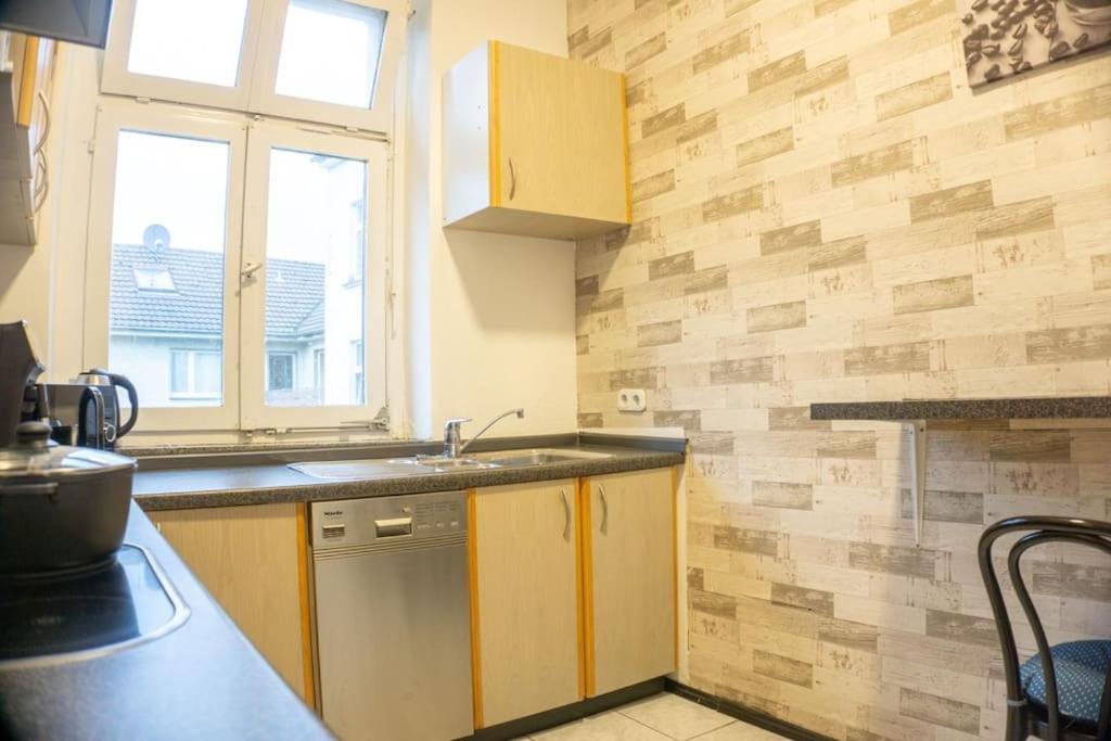 Apartment In Wuppertal - Charmante 3-Zimmer-Oase Mit Kamin Und Badewanne Экстерьер фото