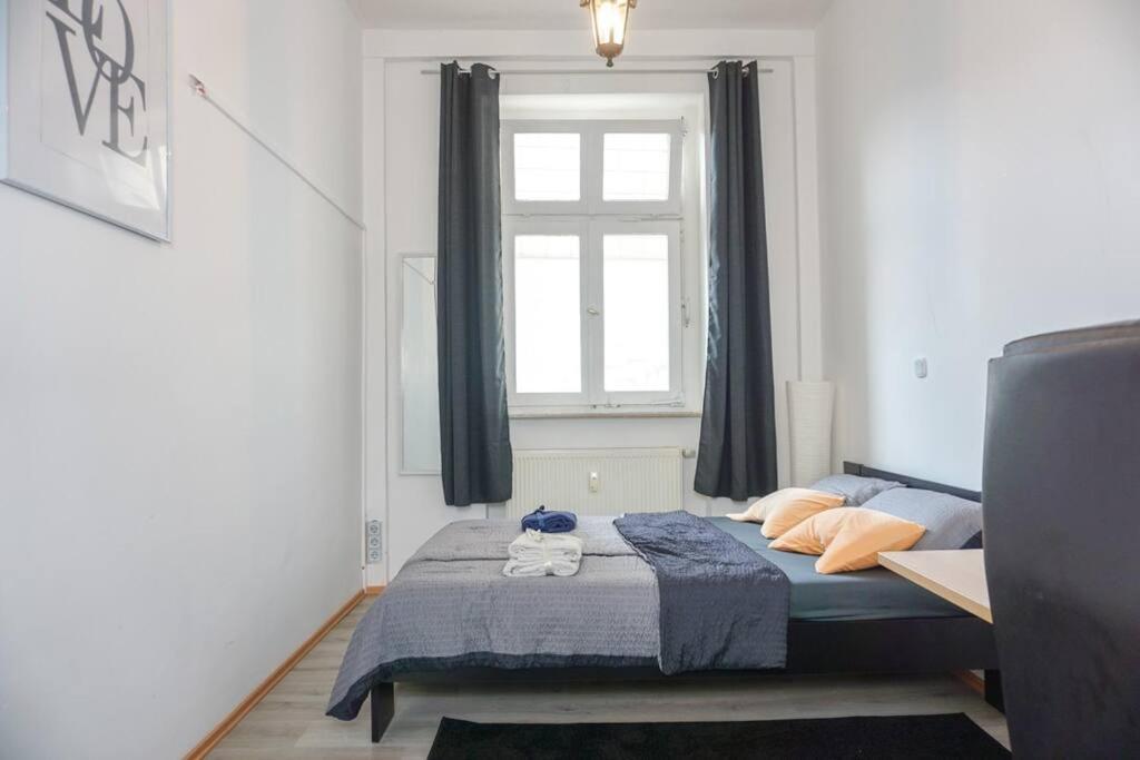 Apartment In Wuppertal - Charmante 3-Zimmer-Oase Mit Kamin Und Badewanne Экстерьер фото