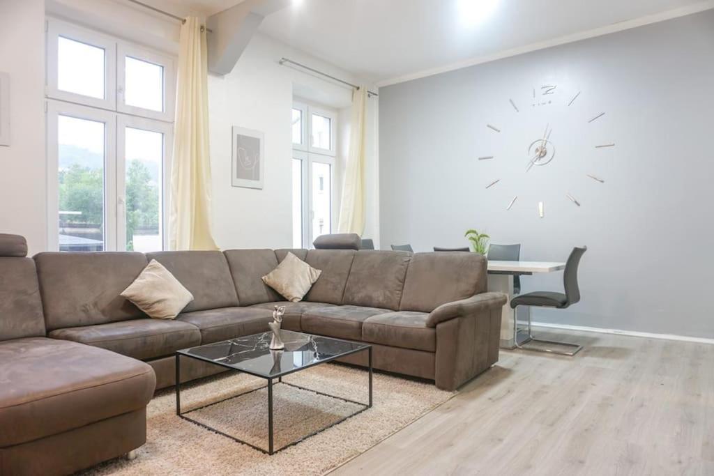 Apartment In Wuppertal - Charmante 3-Zimmer-Oase Mit Kamin Und Badewanne Экстерьер фото