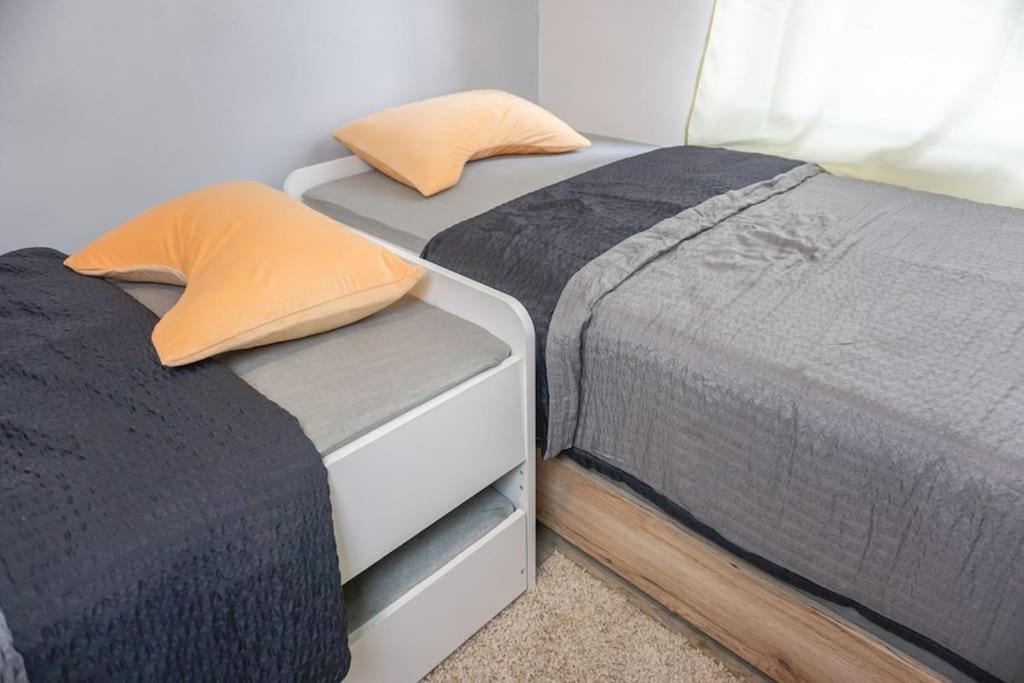 Apartment In Wuppertal - Charmante 3-Zimmer-Oase Mit Kamin Und Badewanne Экстерьер фото