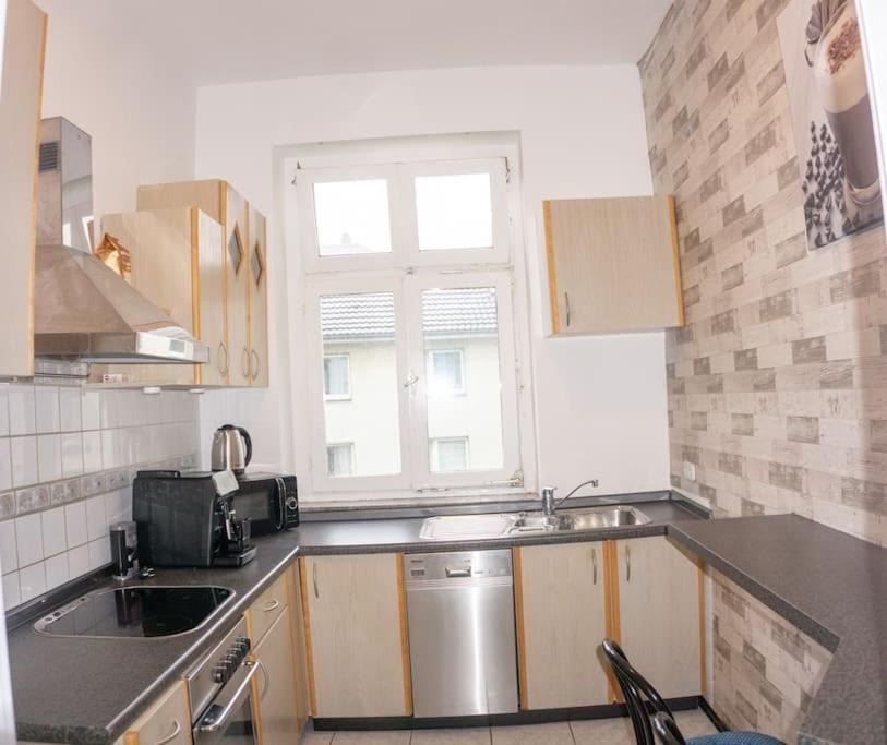 Apartment In Wuppertal - Charmante 3-Zimmer-Oase Mit Kamin Und Badewanne Экстерьер фото