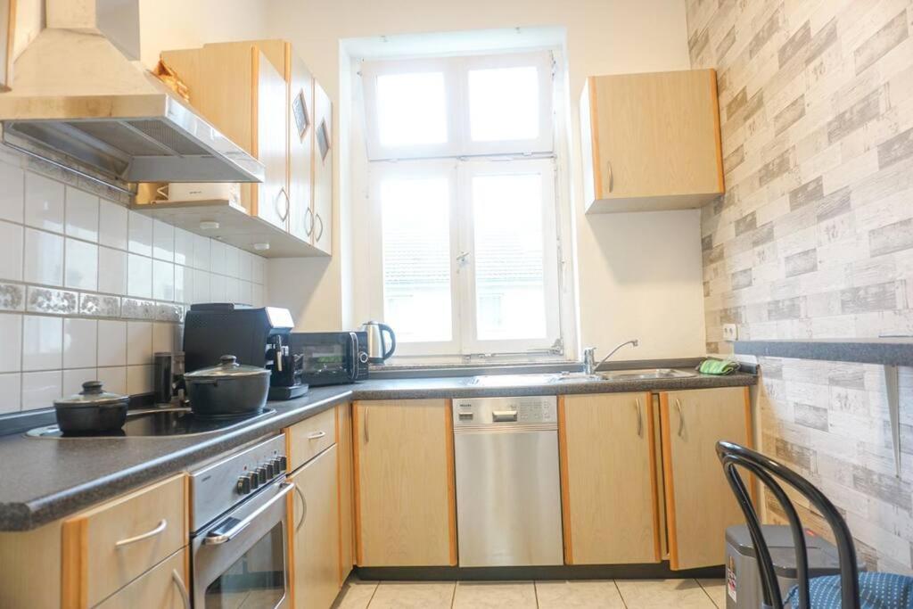 Apartment In Wuppertal - Charmante 3-Zimmer-Oase Mit Kamin Und Badewanne Экстерьер фото