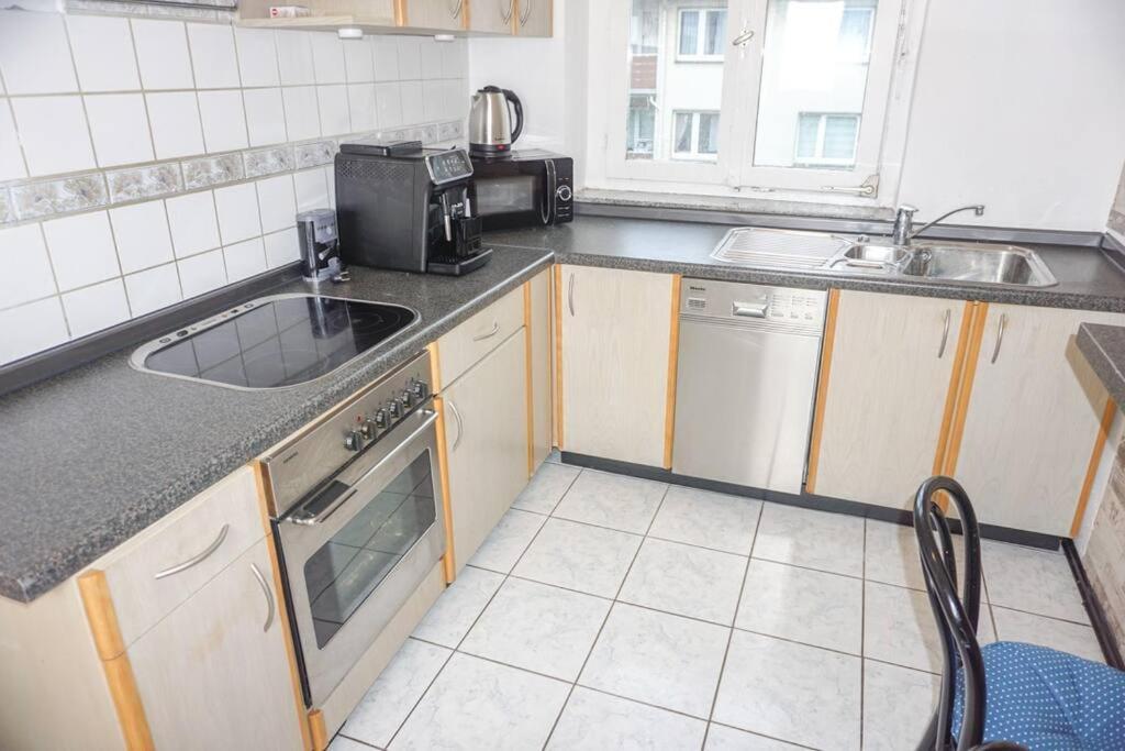 Apartment In Wuppertal - Charmante 3-Zimmer-Oase Mit Kamin Und Badewanne Экстерьер фото